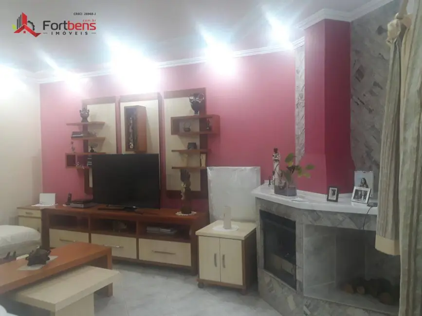 Foto 3 de Casa com 4 quartos à venda, 236m2 em Região Central, Caieiras - SP