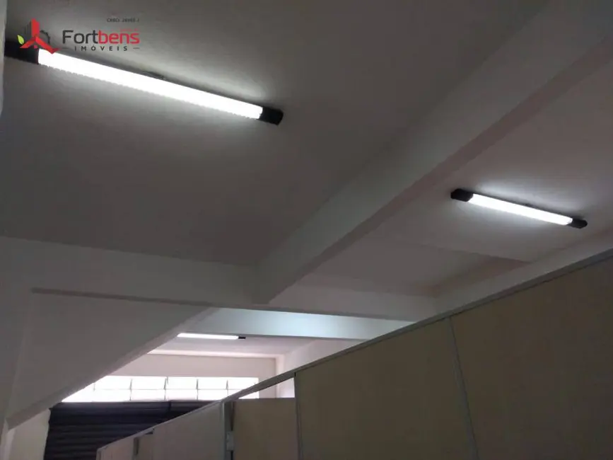 Foto 5 de Sala Comercial para alugar, 300m2 em Região Central, Caieiras - SP