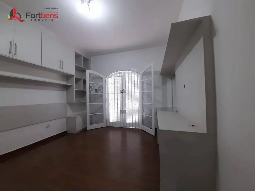 Casa com 4 quartos à venda, 286m2 em Região Central, Caieiras - SP - imagem 3 Foto 3 de Casa com 4 quartos à venda, 286m2 em Região Central, Caieiras - SP