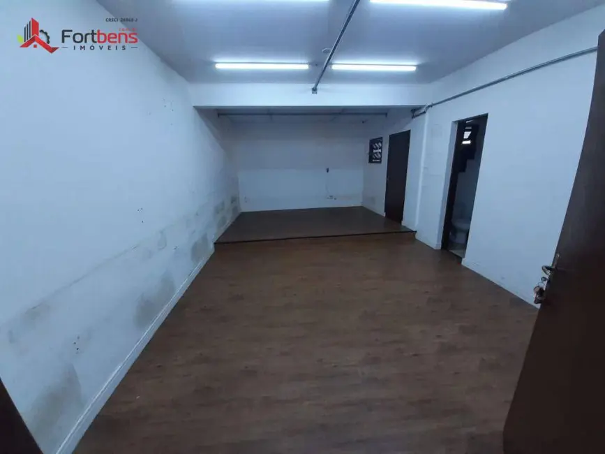 Foto 8 de Sala Comercial para alugar, 286m2 em Região Central, Caieiras - SP