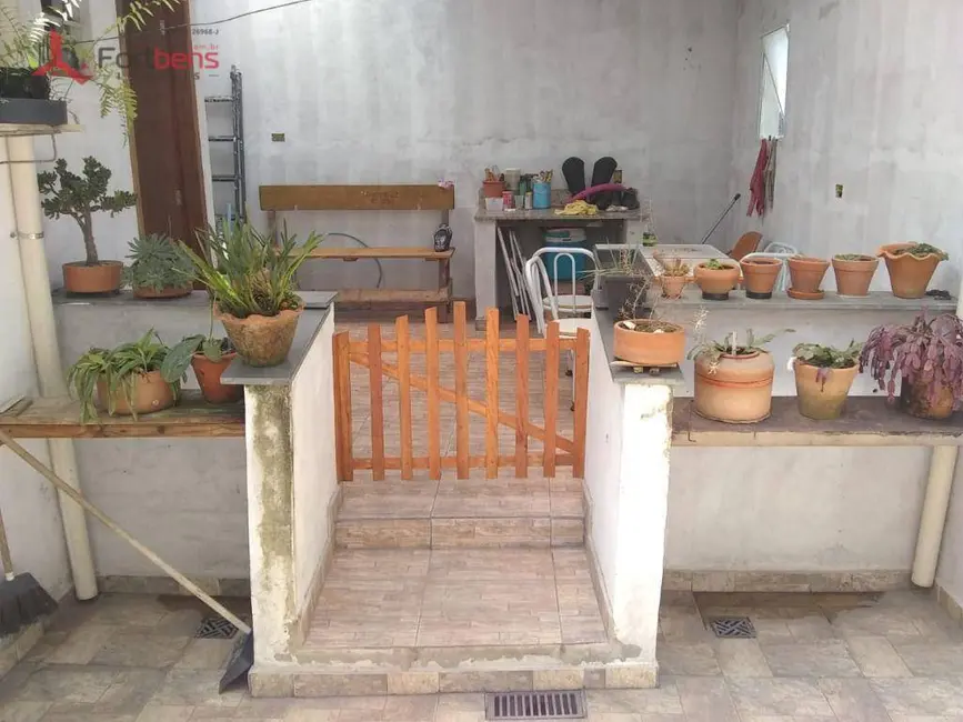 Casa com 2 quartos à venda, 125m2 em Laranjeiras, Caieiras - SP - imagem 8 Foto 8 de Casa com 2 quartos à venda, 125m2 em Laranjeiras, Caieiras - SP