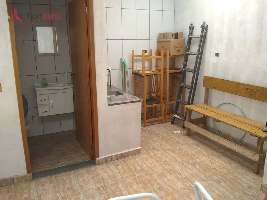 Casa com 2 quartos à venda, 125m2 em Laranjeiras, Caieiras - SP - imagem 4 Foto 4 de Casa com 2 quartos à venda, 125m2 em Laranjeiras, Caieiras - SP