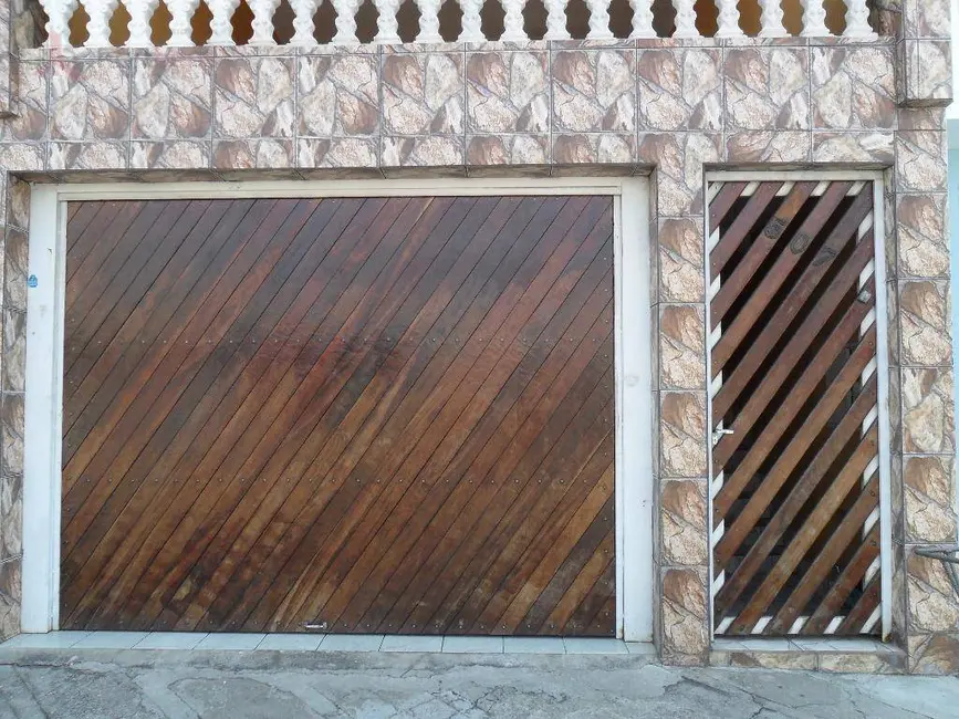 Foto 2 de Sobrado com 3 quartos à venda, 150m2 em Jardim Santa Lucrécia, São Paulo - SP