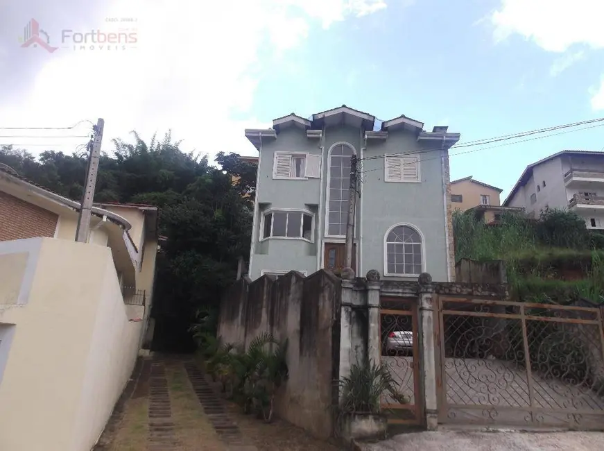 Sobrado com 4 quartos à venda, 430m2 em Jardim Pacaembu, Atibaia - SP - imagem 3 Foto 3 de Sobrado com 4 quartos à venda, 430m2 em Jardim Pacaembu, Atibaia - SP