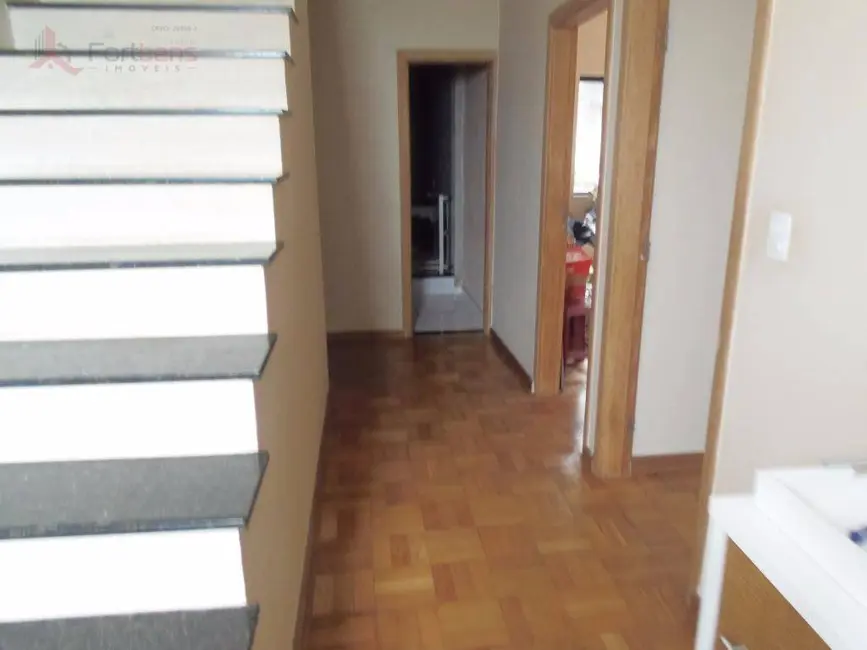 Foto 4 de Sobrado com 3 quartos à venda, 300m2 em Serpa, Caieiras - SP