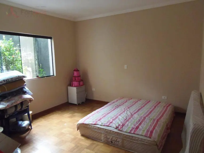 Foto 9 de Sobrado com 3 quartos à venda, 300m2 em Serpa, Caieiras - SP