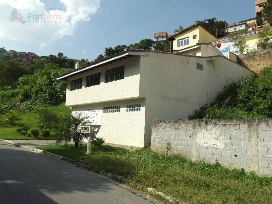 Foto 3 de Sobrado com 4 quartos à venda, 174m2 em Companhia Fazenda Belém, Franco Da Rocha - SP