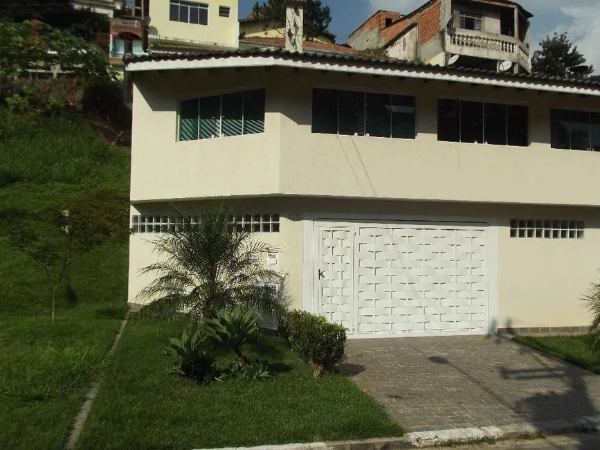 Foto 1 de Sobrado com 4 quartos à venda, 174m2 em Companhia Fazenda Belém, Franco Da Rocha - SP