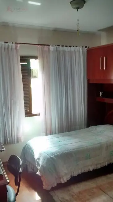 Foto 6 de Casa com 3 quartos à venda, 253m2 em Nova Caieiras, Caieiras - SP