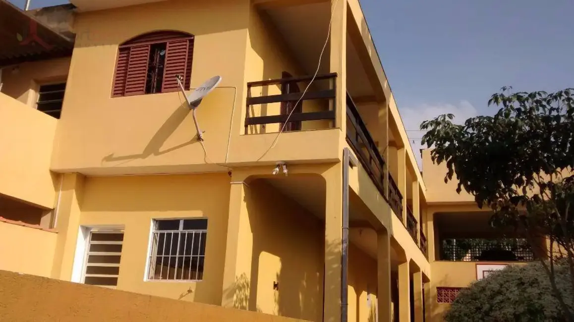 Sobrado com 3 quartos à venda, 580m2 em Parque Paulista, Francisco Morato - SP - imagem 3 Foto 3 de Sobrado com 3 quartos à venda, 580m2 em Parque Paulista, Francisco Morato - SP