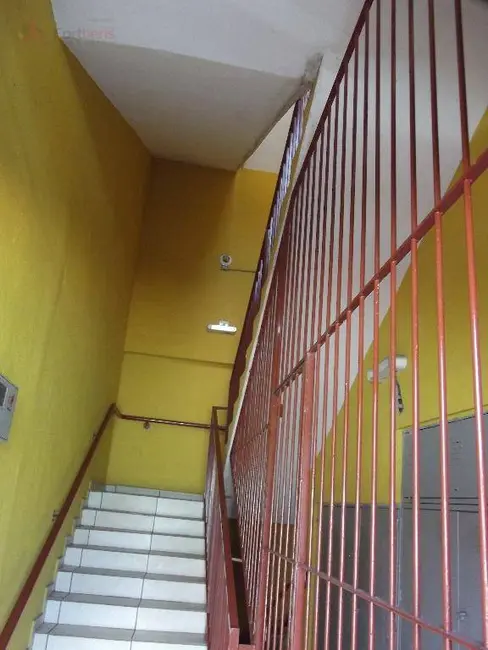 Foto 3 de Apartamento com 1 quarto para alugar, 35m2 em Vila Rosina, Caieiras - SP