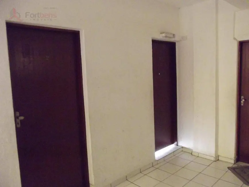 Foto 6 de Apartamento com 1 quarto para alugar, 35m2 em Vila Rosina, Caieiras - SP