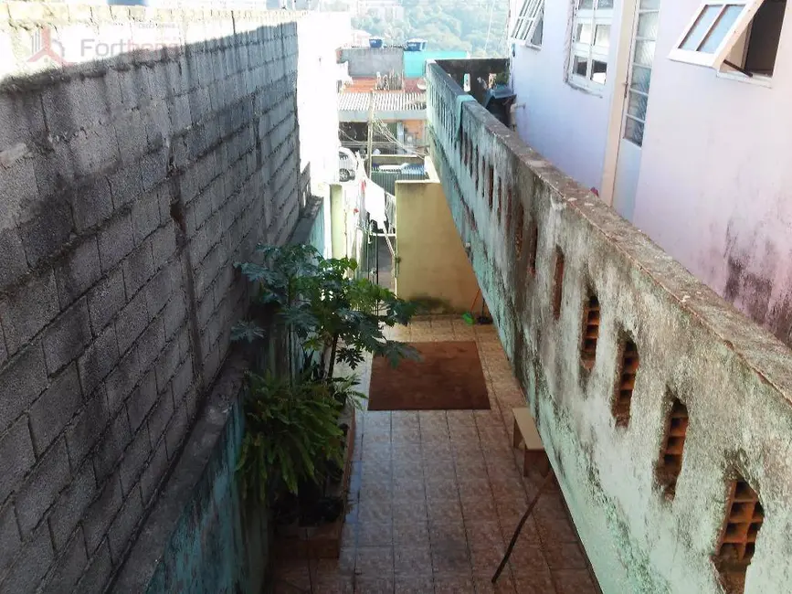 Casa com 2 quartos à venda, 180m2 em Vera Tereza, Caieiras - SP - imagem 4 Foto 4 de Casa com 2 quartos à venda, 180m2 em Vera Tereza, Caieiras - SP