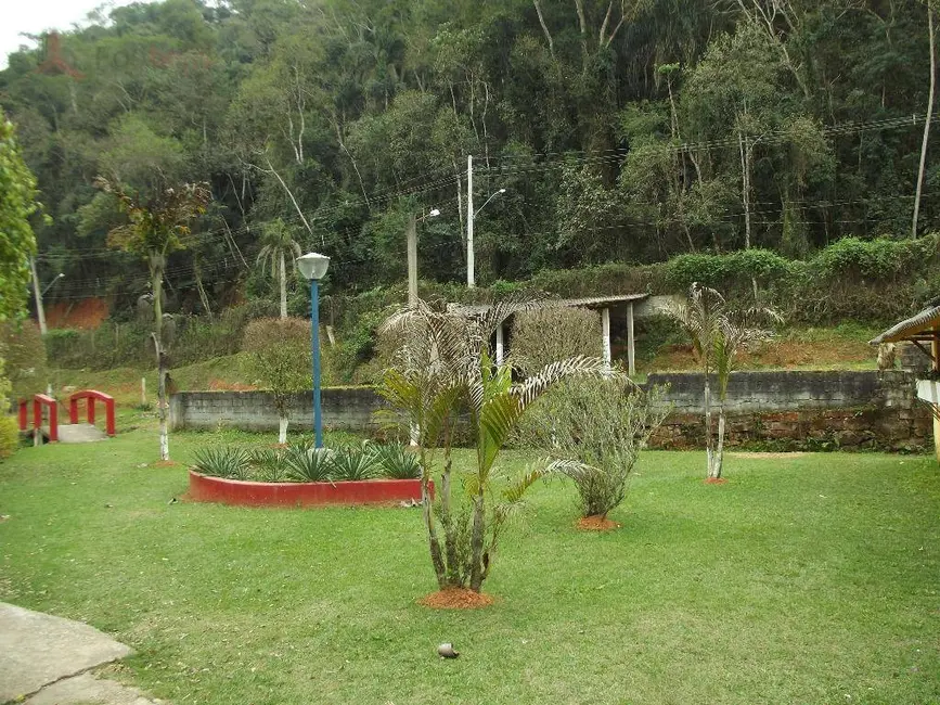 Chácara com 9 quartos à venda, 320m2 em Jardim Alegria, Francisco Morato - SP - imagem 3 Foto 3 de Chácara com 9 quartos à venda, 320m2 em Jardim Alegria, Francisco Morato - SP