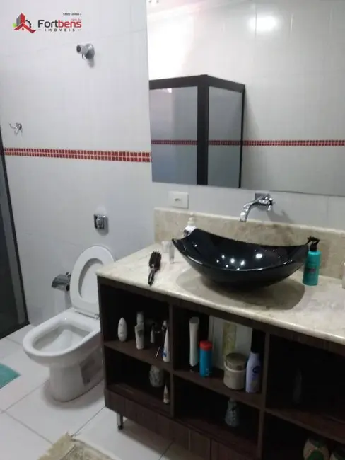 Sobrado com 3 quartos à venda, 150m2 em Jardim Nova Belém, Francisco Morato - SP - imagem 4 Foto 4 de Sobrado com 3 quartos à venda, 150m2 em Jardim Nova Belém, Francisco Morato - SP