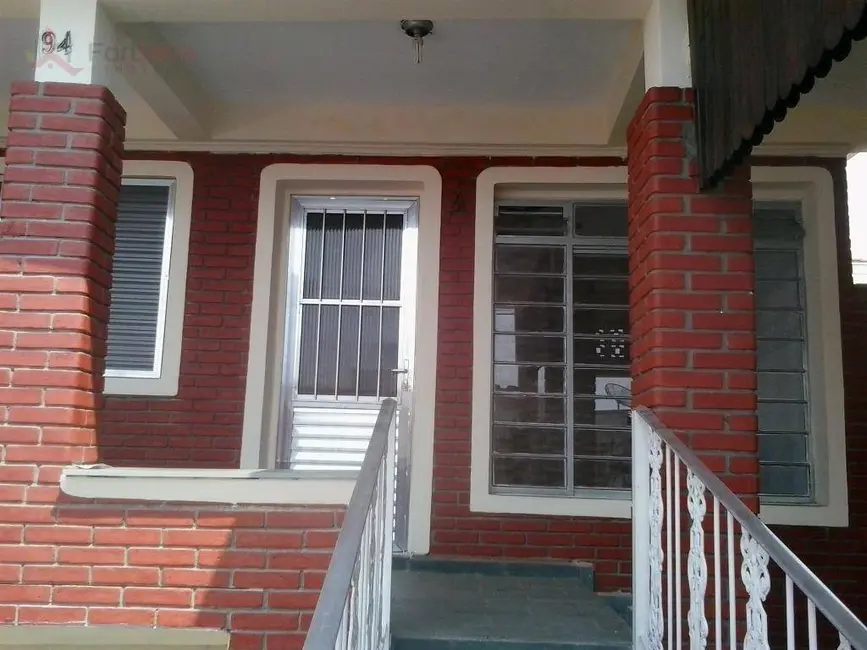 Foto 2 de Casa com 2 quartos à venda, 125m2 em Região Central, Caieiras - SP