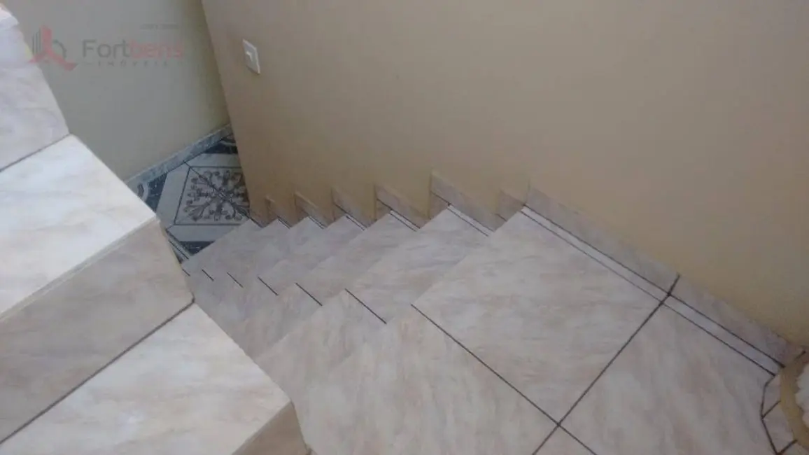 Sobrado com 3 quartos à venda, 210m2 em Vila Perus, São Paulo - SP - imagem 9 Foto 9 de Sobrado com 3 quartos à venda, 210m2 em Vila Perus, São Paulo - SP