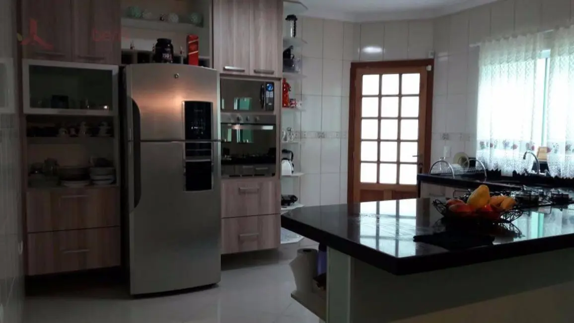 Foto 7 de Sobrado com 3 quartos à venda, 220m2 em Laranjeiras, Caieiras - SP