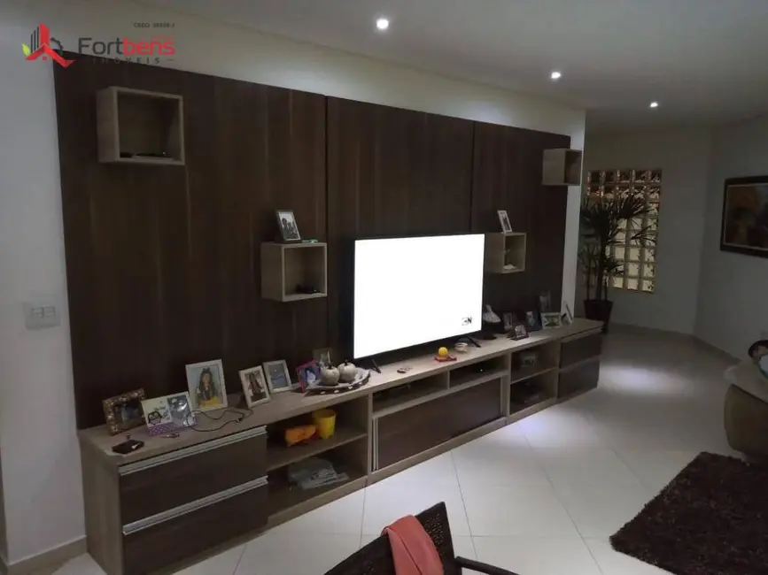 Foto 4 de Sobrado com 3 quartos à venda, 150m2 em Laranjeiras, Caieiras - SP