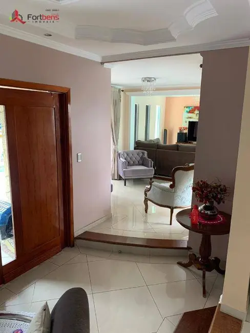 Foto 8 de Sobrado com 3 quartos à venda, 240m2 em Laranjeiras, Caieiras - SP