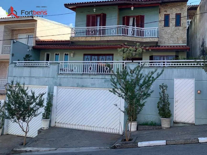 Foto 1 de Sobrado com 3 quartos à venda, 240m2 em Laranjeiras, Caieiras - SP