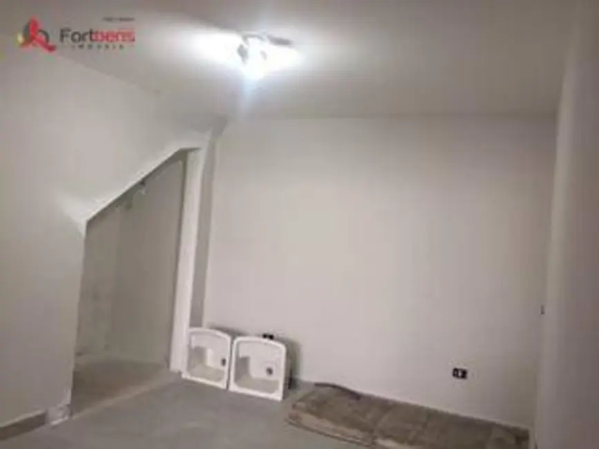 Armazém / Galpão para alugar, 644m2 em Laranjeiras, Caieiras - SP - imagem 8 Foto 8 de Armazém / Galpão para alugar, 644m2 em Laranjeiras, Caieiras - SP