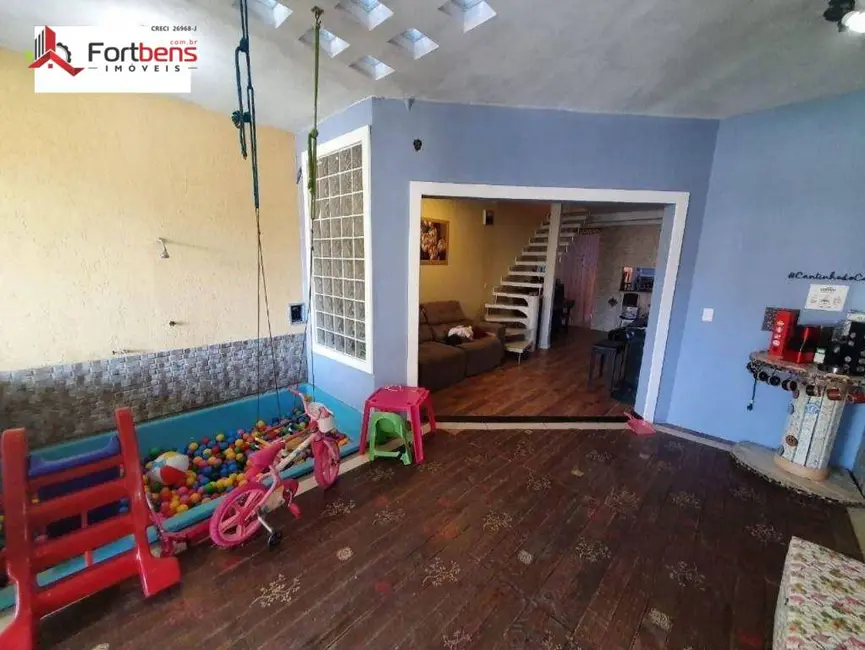 Foto 5 de Sobrado com 2 quartos à venda, 125m2 em Serpa, Caieiras - SP