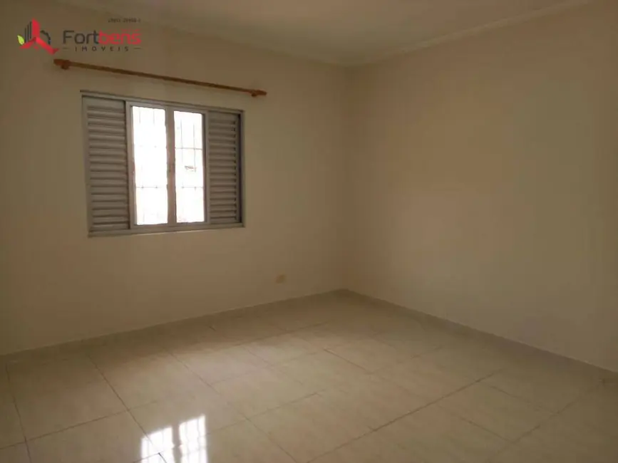 Foto 15 de Casa para alugar, 180m2 em Região Central, Caieiras - SP