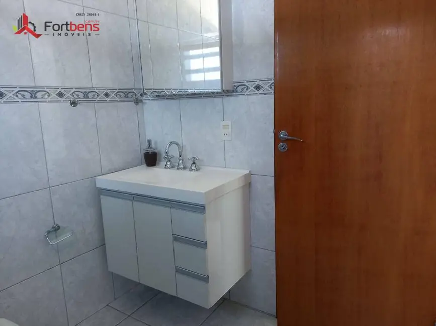 Foto 22 de Casa para alugar, 180m2 em Região Central, Caieiras - SP