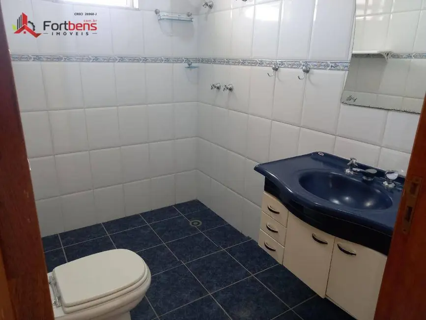 Foto 14 de Casa para alugar, 180m2 em Região Central, Caieiras - SP