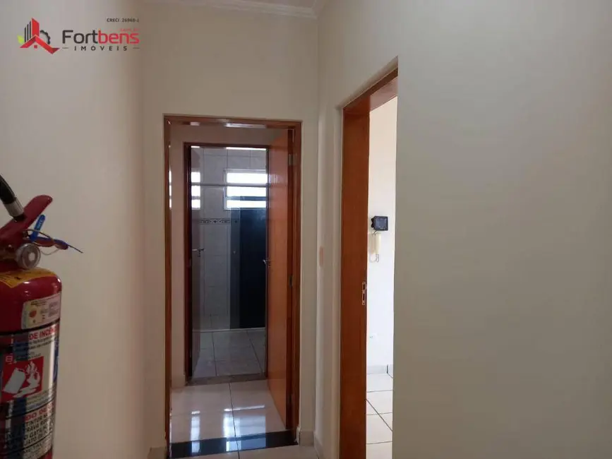 Casa para alugar, 180m2 em Região Central, Caieiras - SP - imagem 9 Foto 9 de Casa para alugar, 180m2 em Região Central, Caieiras - SP