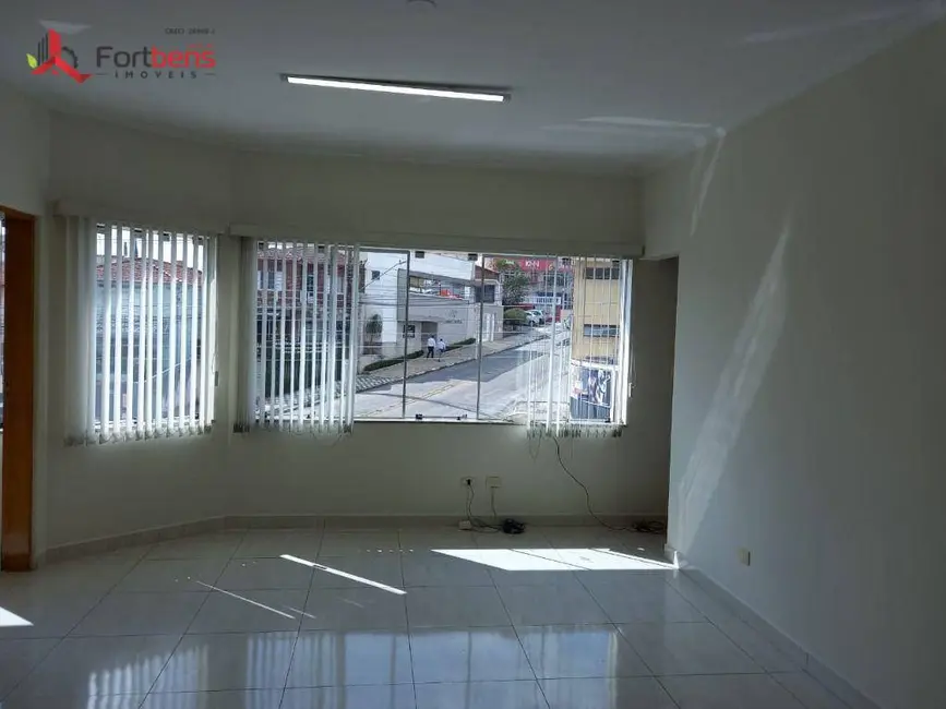 Foto 2 de Casa para alugar, 180m2 em Região Central, Caieiras - SP