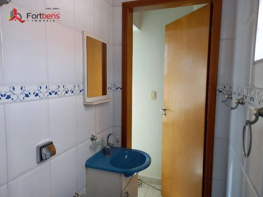 Casa para alugar, 180m2 em Região Central, Caieiras - SP - imagem 8 Foto 8 de Casa para alugar, 180m2 em Região Central, Caieiras - SP