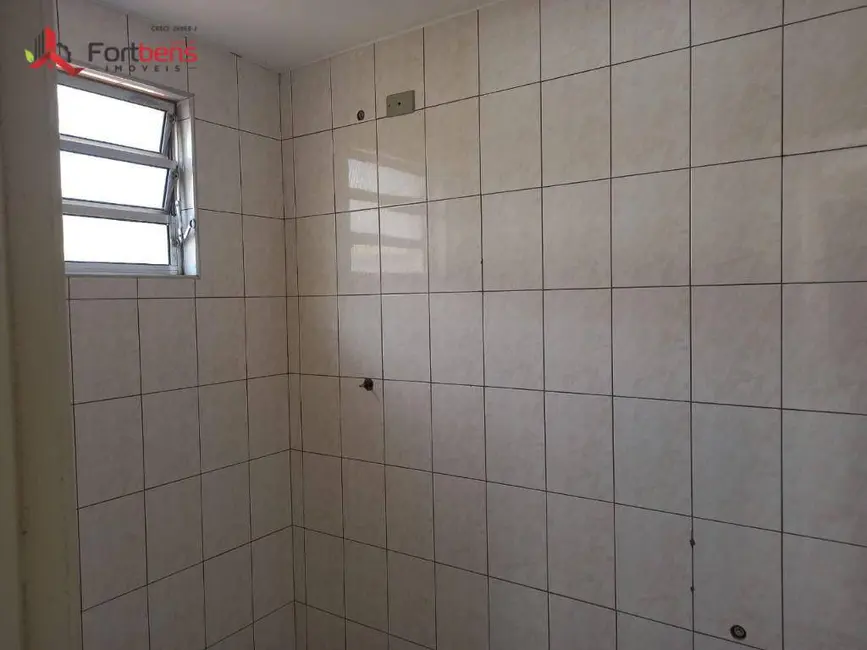 Sala Comercial para alugar, 200m2 em Região Central, Caieiras - SP - imagem 9 Foto 9 de Sala Comercial para alugar, 200m2 em Região Central, Caieiras - SP