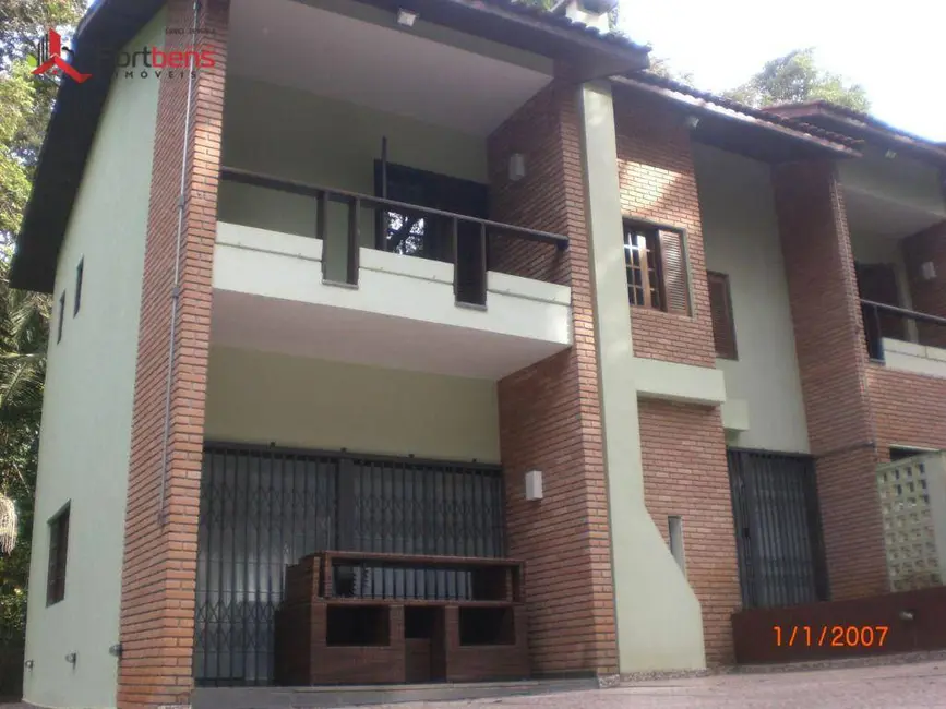 Foto 4 de Casa de Condomínio com 2 quartos à venda e para alugar, 1000m2 em Mairipora - SP