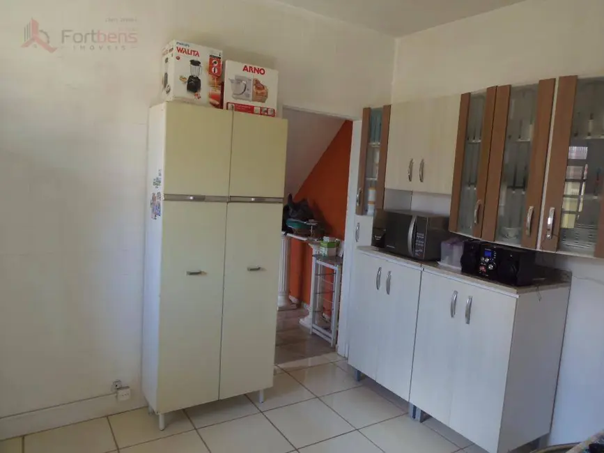 Foto 8 de Casa com 4 quartos à venda, 230m2 em Região Central, Caieiras - SP