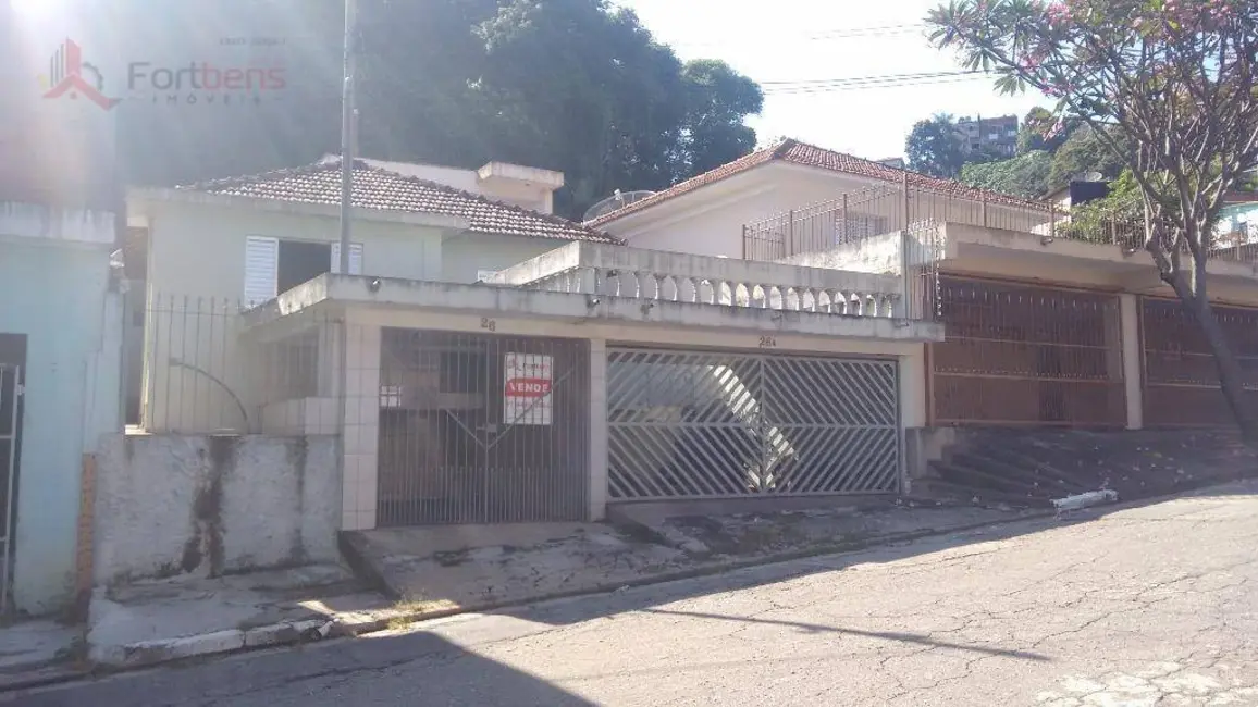 Foto 1 de Casa com 3 quartos à venda, 380m2 em Vila Fanton, São Paulo - SP