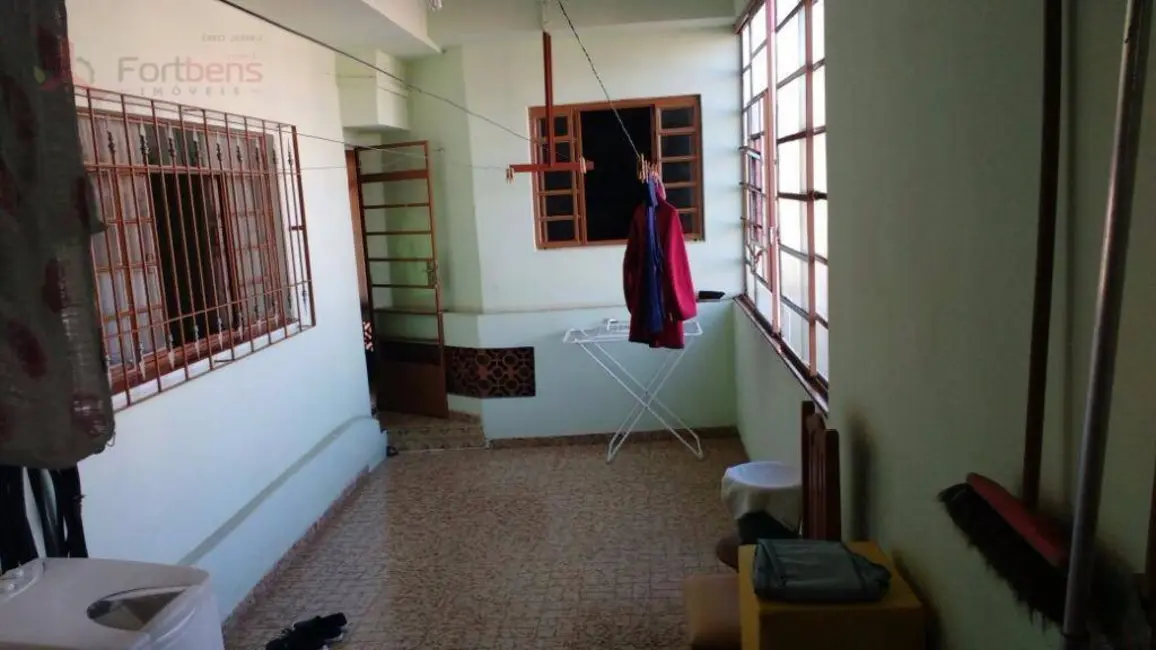 Casa com 2 quartos à venda, 244m2 em Vila Picinin, São Paulo - SP - imagem 4 Foto 4 de Casa com 2 quartos à venda, 244m2 em Vila Picinin, São Paulo - SP