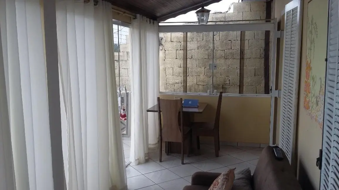 Foto 3 de Casa com 2 quartos à venda, 160m2 em Nova Era, Caieiras - SP