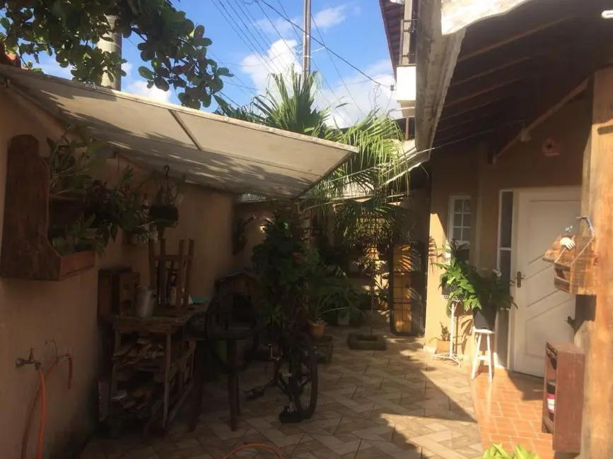 Foto 3 de Casa com 4 quartos à venda, 179m2 em Serpa, Caieiras - SP