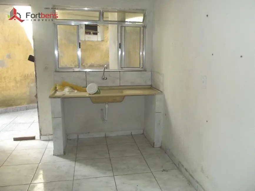 Casa com 1 quarto à venda e para alugar, 35m2 em Franco Da Rocha - SP - imagem 3 Foto 3 de Casa com 1 quarto à venda e para alugar, 35m2 em Franco Da Rocha - SP