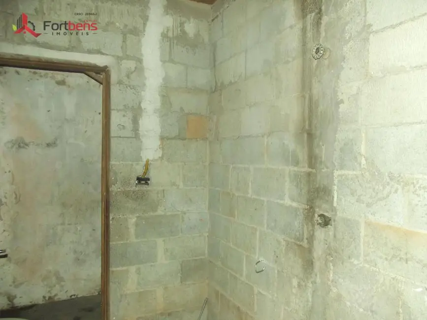 Foto 9 de Casa com 2 quartos à venda, 228m2 em Vera Tereza, Caieiras - SP