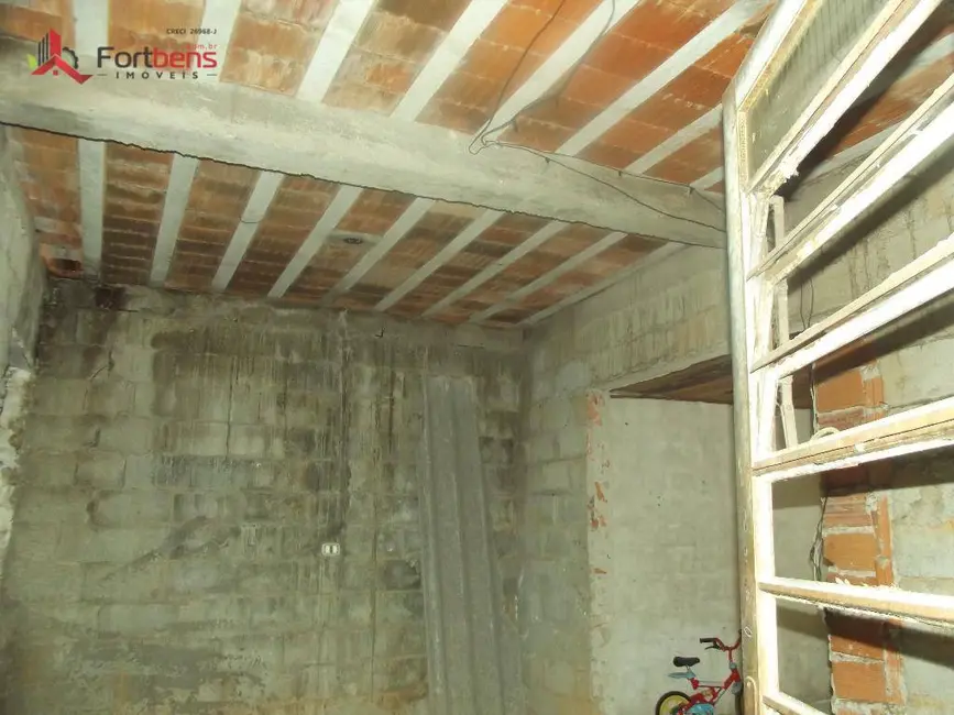 Foto 4 de Casa com 2 quartos à venda, 228m2 em Vera Tereza, Caieiras - SP