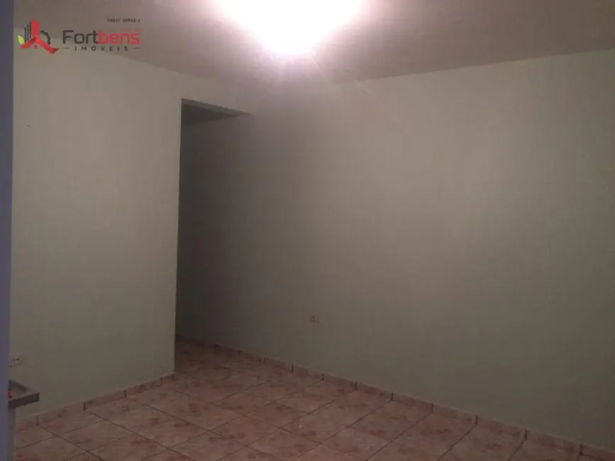 Casa com 2 quartos à venda, 125m2 em Laranjeiras, Caieiras - SP - imagem 3 Foto 3 de Casa com 2 quartos à venda, 125m2 em Laranjeiras, Caieiras - SP