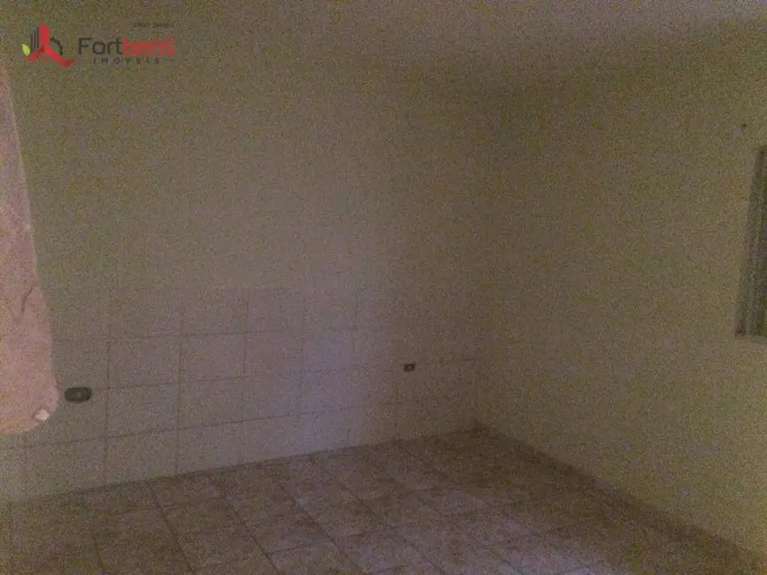 Casa com 2 quartos à venda, 125m2 em Laranjeiras, Caieiras - SP - imagem 4 Foto 4 de Casa com 2 quartos à venda, 125m2 em Laranjeiras, Caieiras - SP