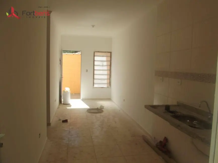 Casa com 2 quartos à venda, 42m2 em Jardim São João, Francisco Morato - SP - imagem 7 Foto 7 de Casa com 2 quartos à venda, 42m2 em Jardim São João, Francisco Morato - SP