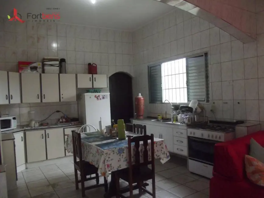 Casa com 2 quartos à venda, 250m2 em Residencial São Luis, Francisco Morato - SP - imagem 5 Foto 5 de Casa com 2 quartos à venda, 250m2 em Residencial São Luis, Francisco Morato - SP