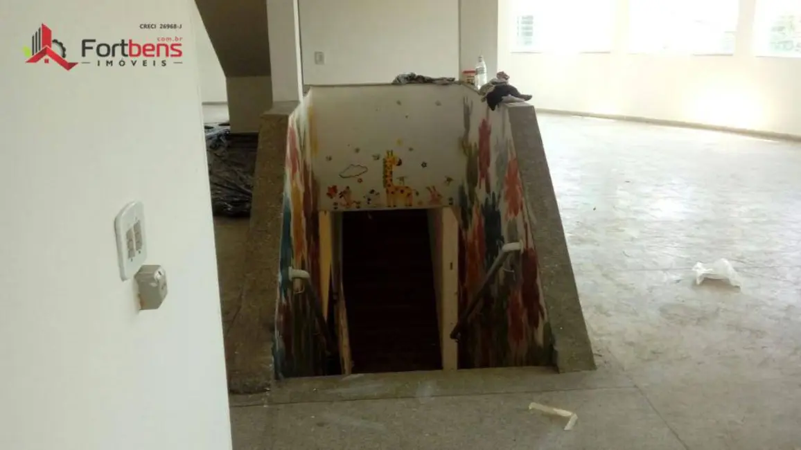 Foto 5 de Sala Comercial para alugar, 600m2 em Nova Era, Caieiras - SP