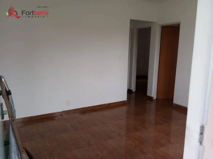 Apartamento com 2 quartos para alugar, 45m2 em Caxangá, Suzano - SP - imagem 3 Foto 3 de Apartamento com 2 quartos para alugar, 45m2 em Caxangá, Suzano - SP