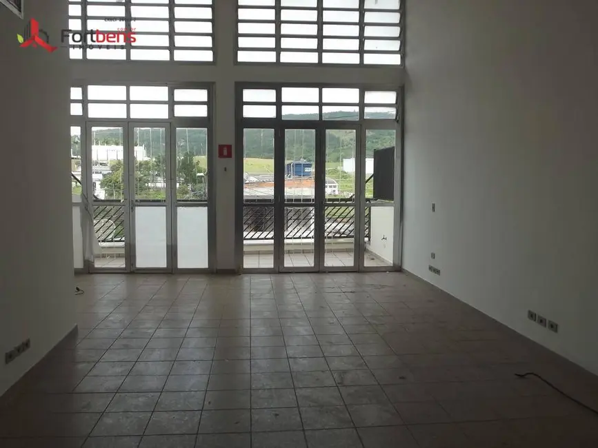 Foto 2 de Sala Comercial para alugar, 256m2 em Laranjeiras, Caieiras - SP